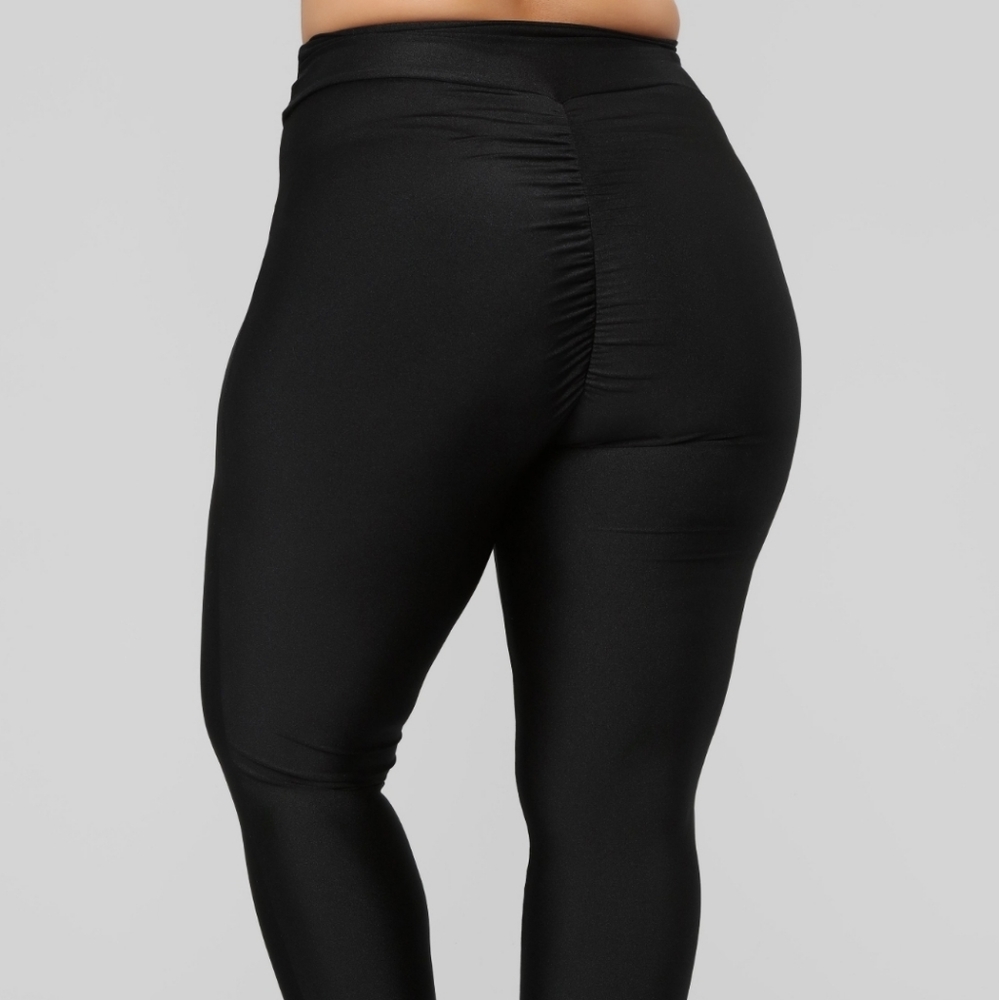 Ruched Plus Size Leggings